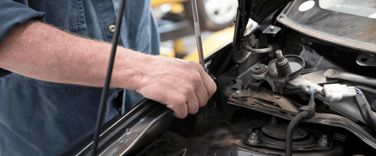 الخدمات المقدمة من ورشة إصلاح السيارات